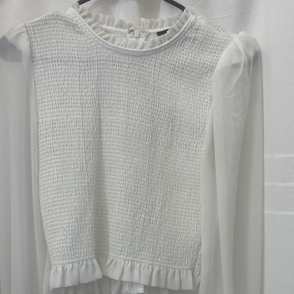 Chic White Textured Blouse with Sheer Sleeves Never Worn but no tags - Picture 3 of 8